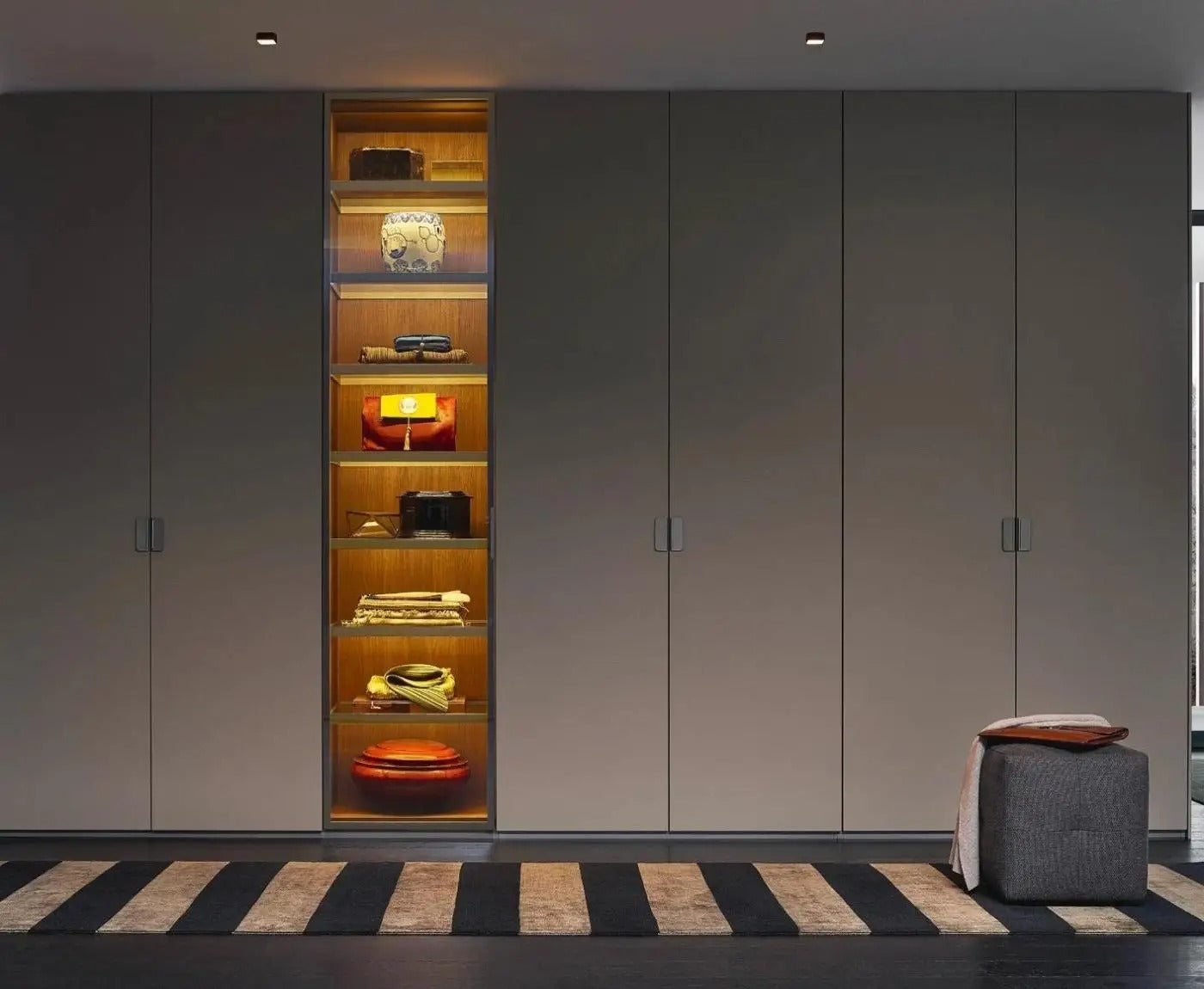 Customized Closet Showroom Closet Showroom Storage Cabinet Home Wardrobe Shopping Mall